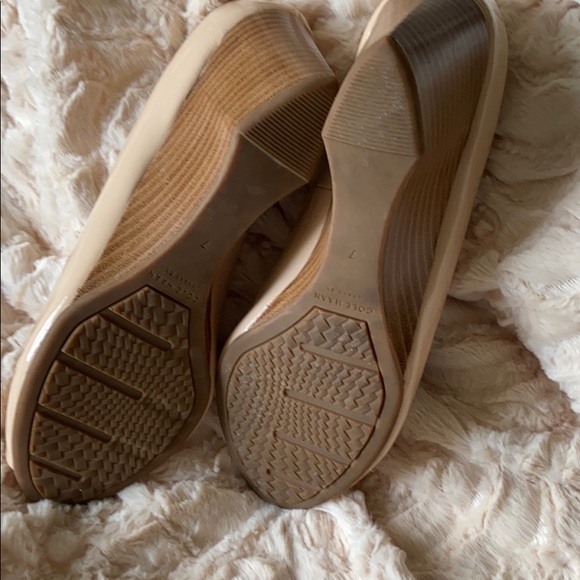 ❤️COLE HAAN WEDGES (LIKE NEW CONDITION)❤️ - Picture 8 of 9